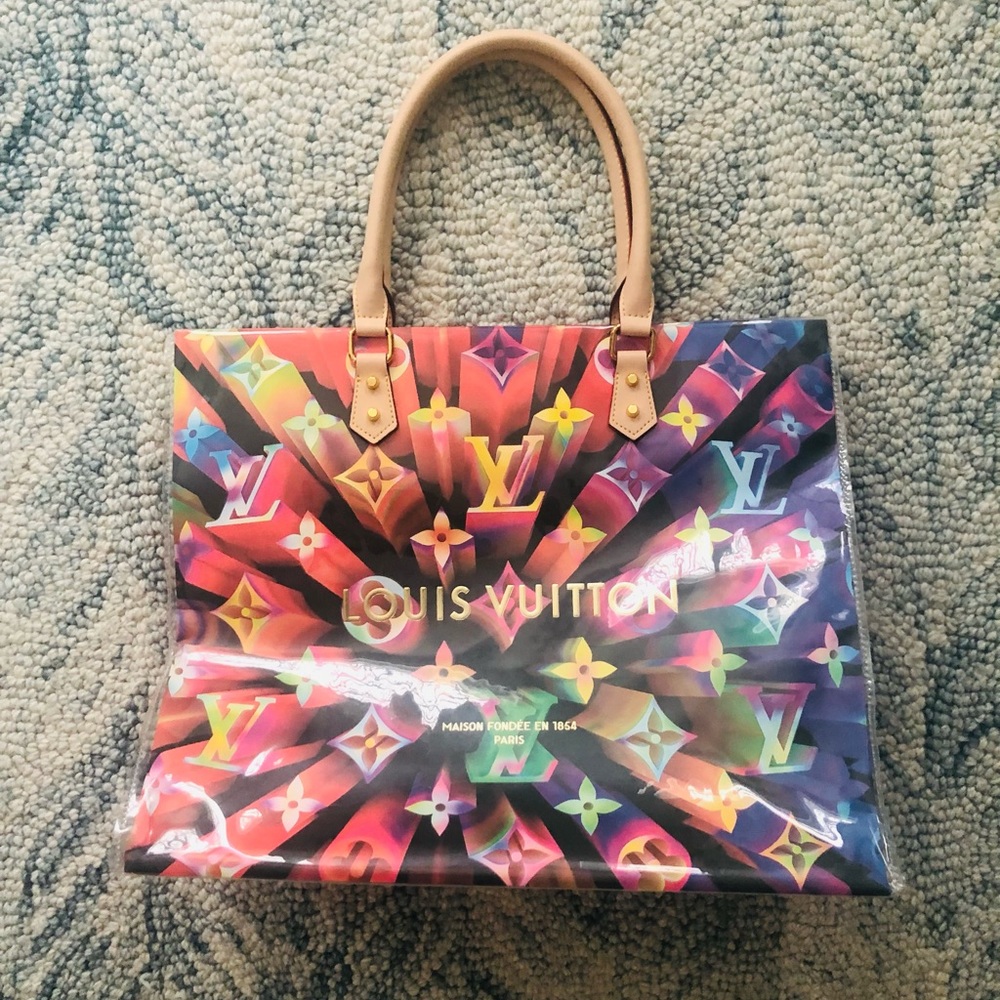 Brand New Christmas Limited Edition Louis Vuitton PVC Tote bag